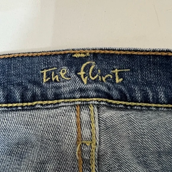 Old Navy The Flirt Women's Low Rise Denim Jeans Blue Size 12 - Picture 8 of 16